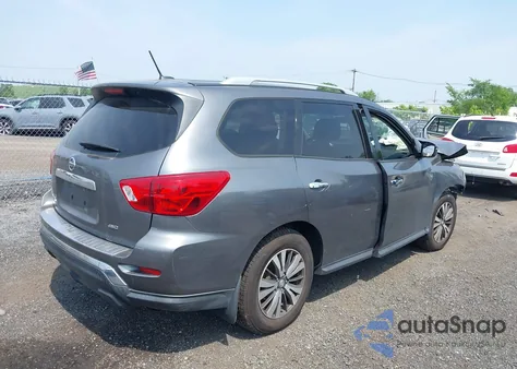 2017 Nissan Pathfinder S z USA, uszkodzony, nr VIN 5N1DR2MM9HC670264